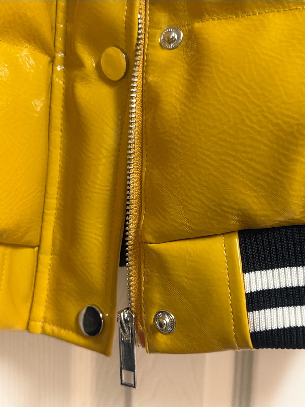E. Adonis Men's Yellow Puffer Jacket - - Picture 8 of 15